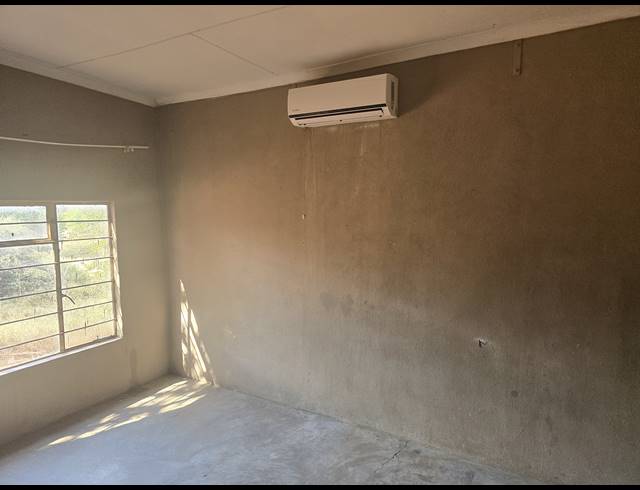 22.40HA FARM FOR SALE IN MOPANE